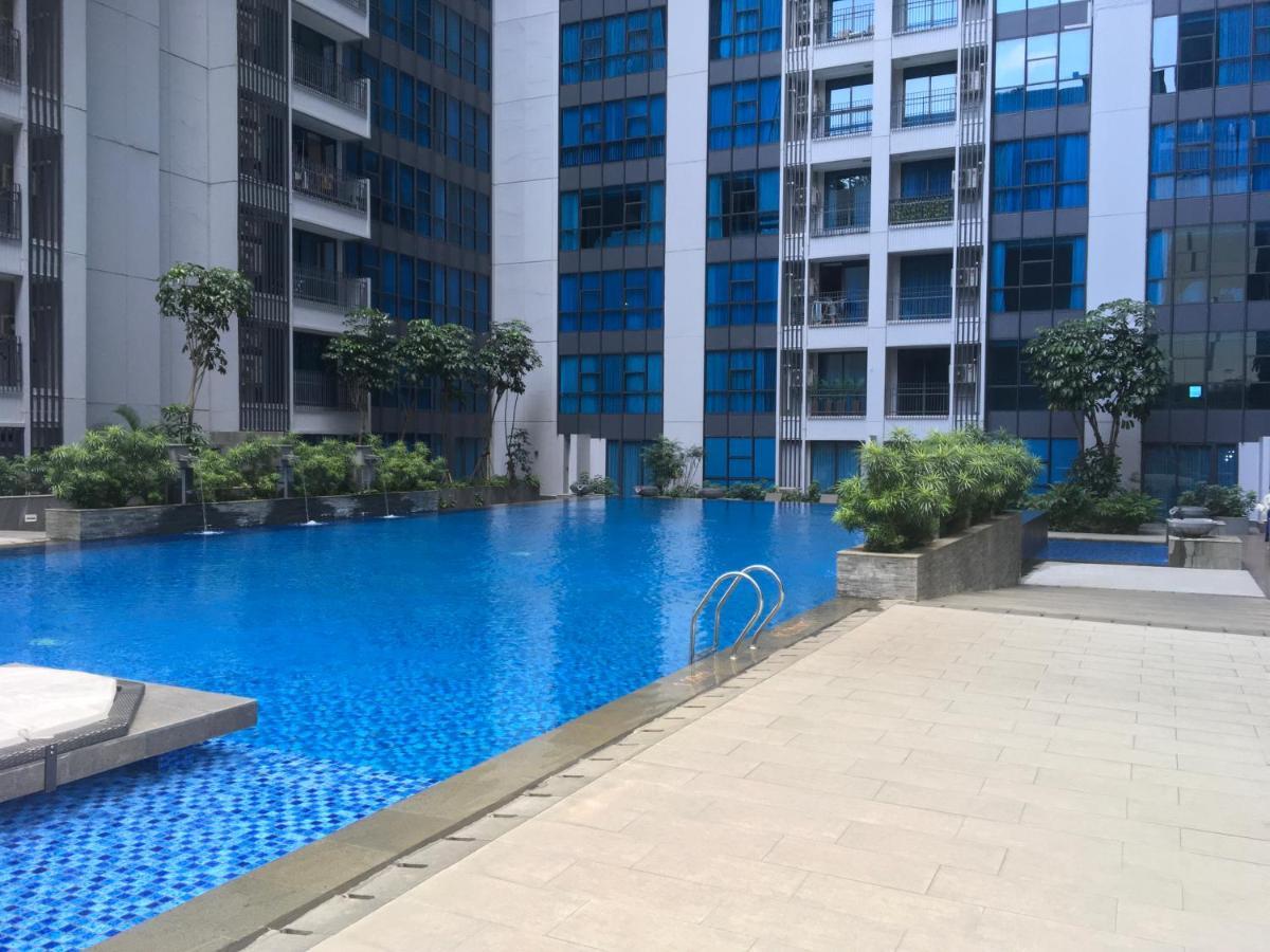 Luxury 2 Bedroom Condo At Casa Grande Residence - Kasablanka Mall Giacarta Esterno foto