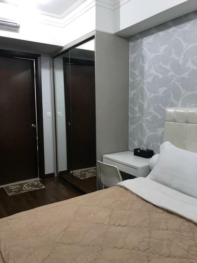 Luxury 2 Bedroom Condo At Casa Grande Residence - Kasablanka Mall Giacarta Esterno foto